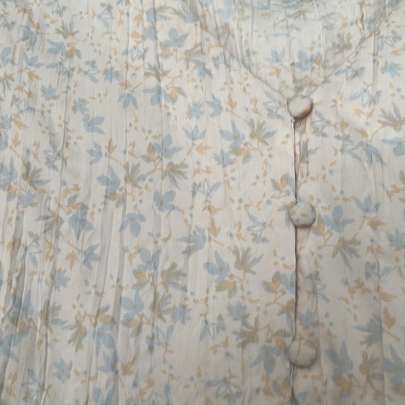 RW & Co. Floral Print Blouse - Picture 2 of 3